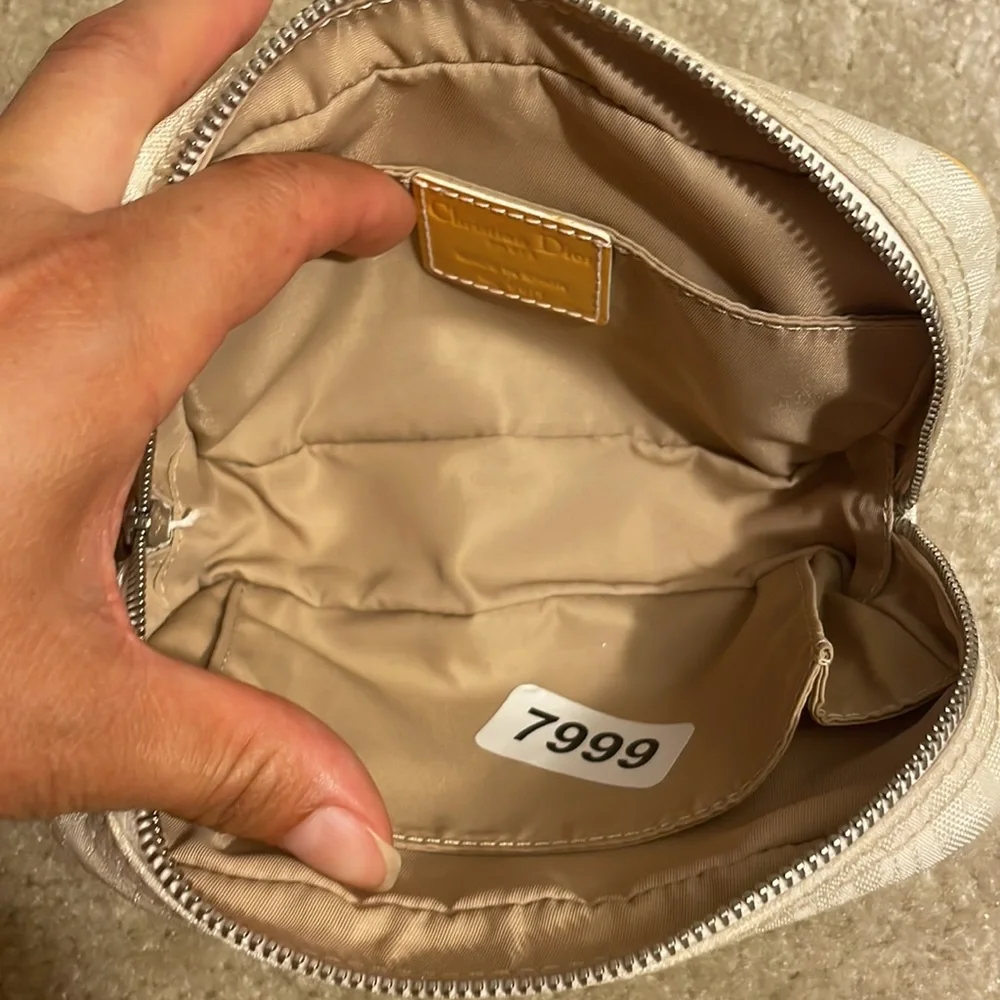 CHRISTIAN DIOR ZIPPY POUCH